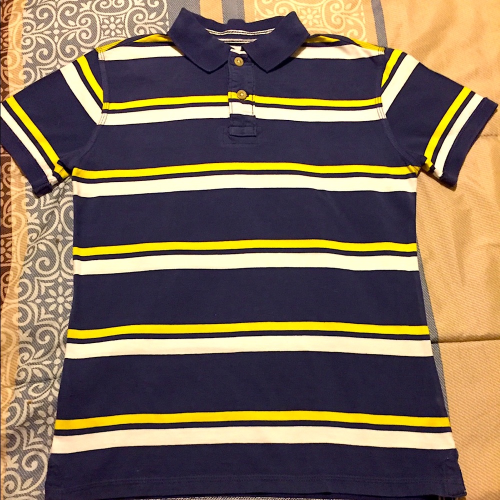 Boys Red Camel size medium short sleeve polo shirt
